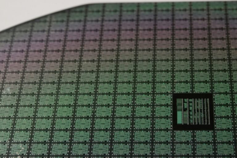 EMF EMI RFID Shielding Faraday Fabric Review 1 EMF EMI RFID Shielding Faraday Fabric Review