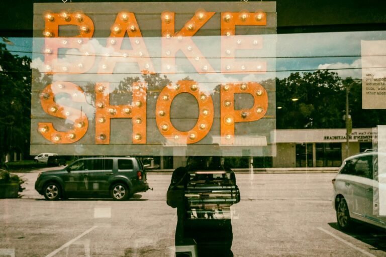 How to Spot a Fake Online Store Before Buying 1 How to Spot a Fake Online Store Before Buying
