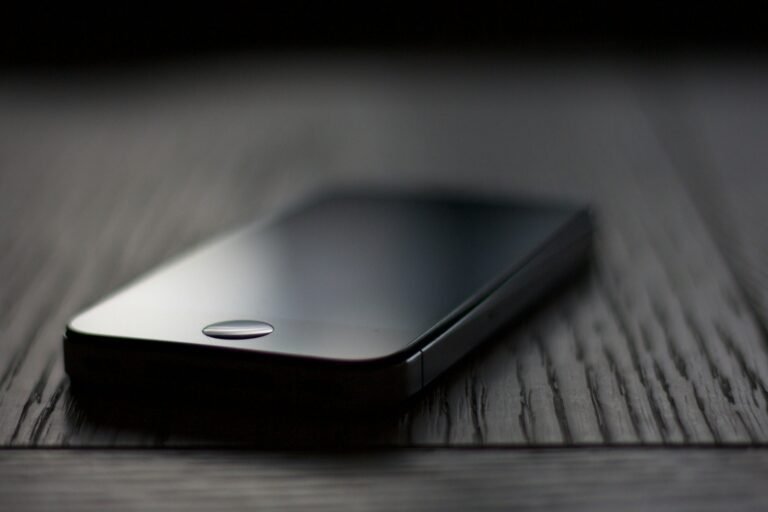 How to Tell If Your Device Is Being Tracked 1 How to Tell If Your Device Is Being Tracked